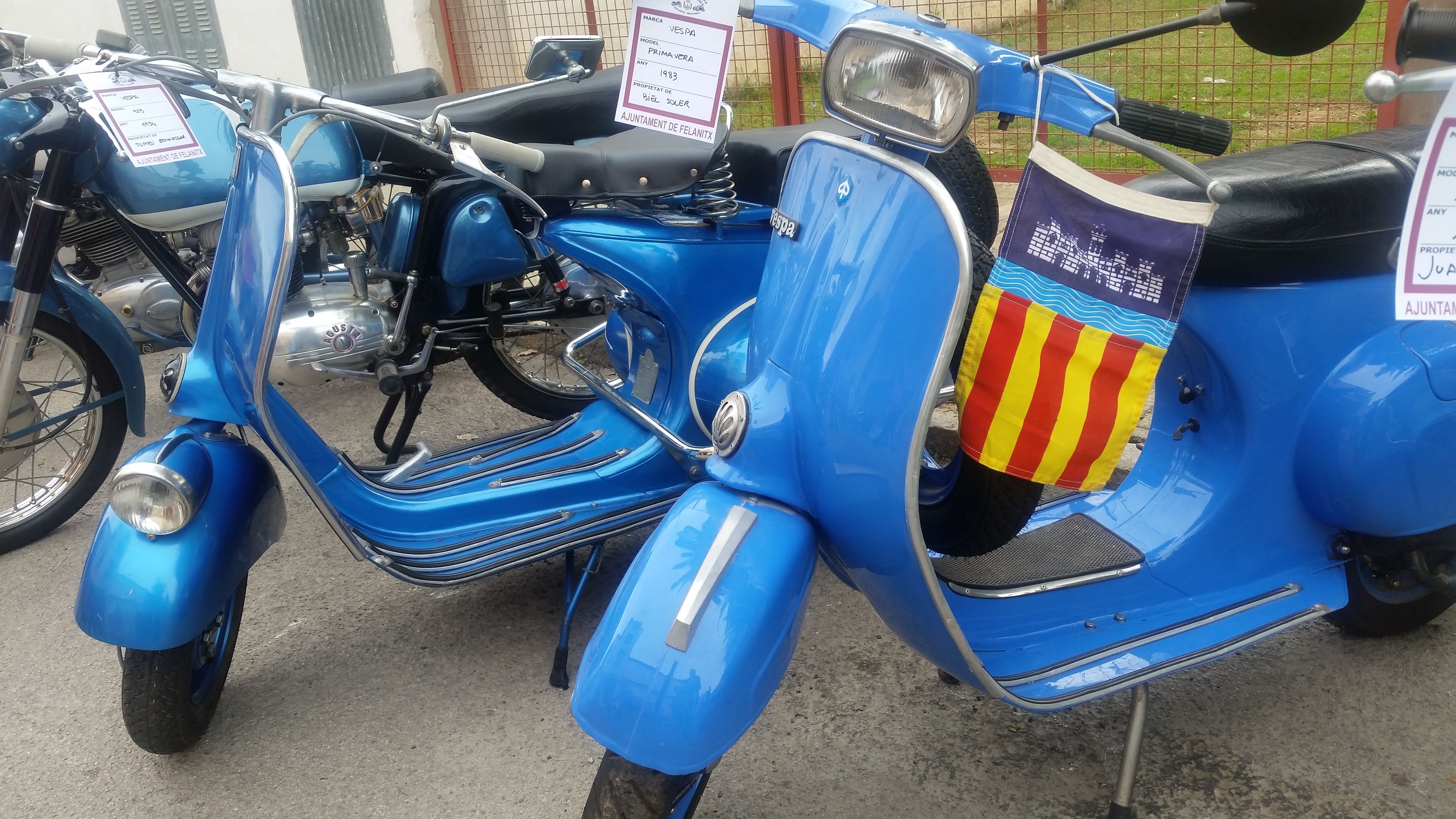 MOSTRA DE COTXES I MOTOS ANTIGUES FIRA DEL PEBRE BORD 2015